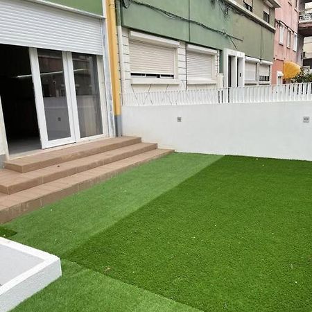 Lovely 2 Bedroom Apartment In South Lisbon Баррейру Экстерьер фото